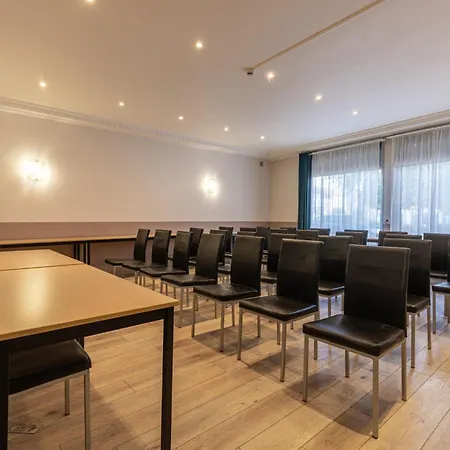 The Originals City, De Bordeaux, Centre 3* ברגרק