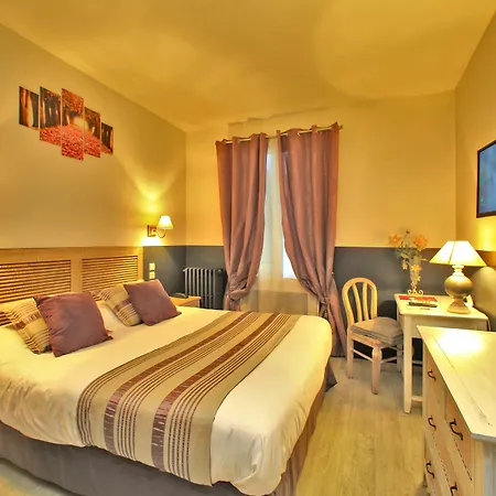 Отель The Originals City, De Bordeaux, Centre 3*